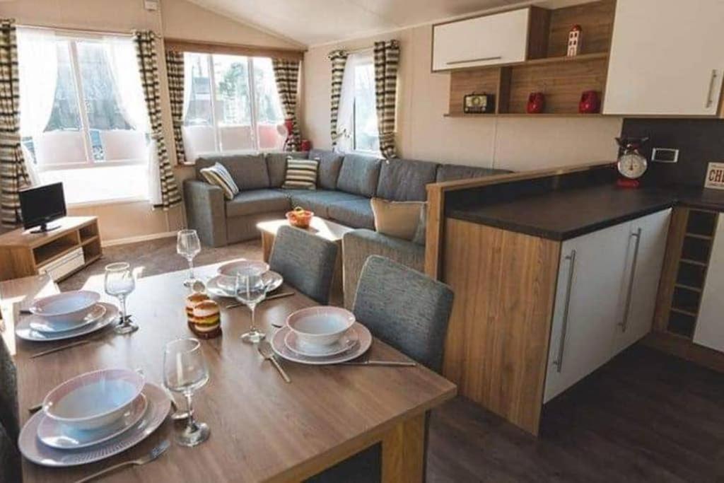 Premium Chalet At Newquay Away Resorts Mv7 Esterno foto