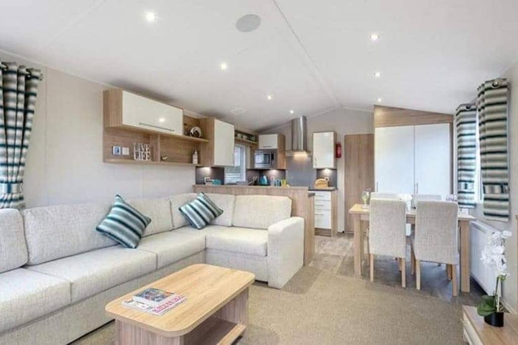 Premium Chalet At Newquay Away Resorts Mv7 Esterno foto